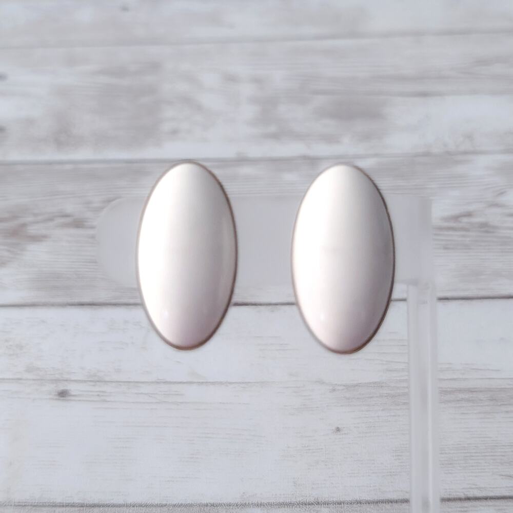 Vintage Sarah Coventry Clip On Earrings Elongated Oval White - Fair Condition